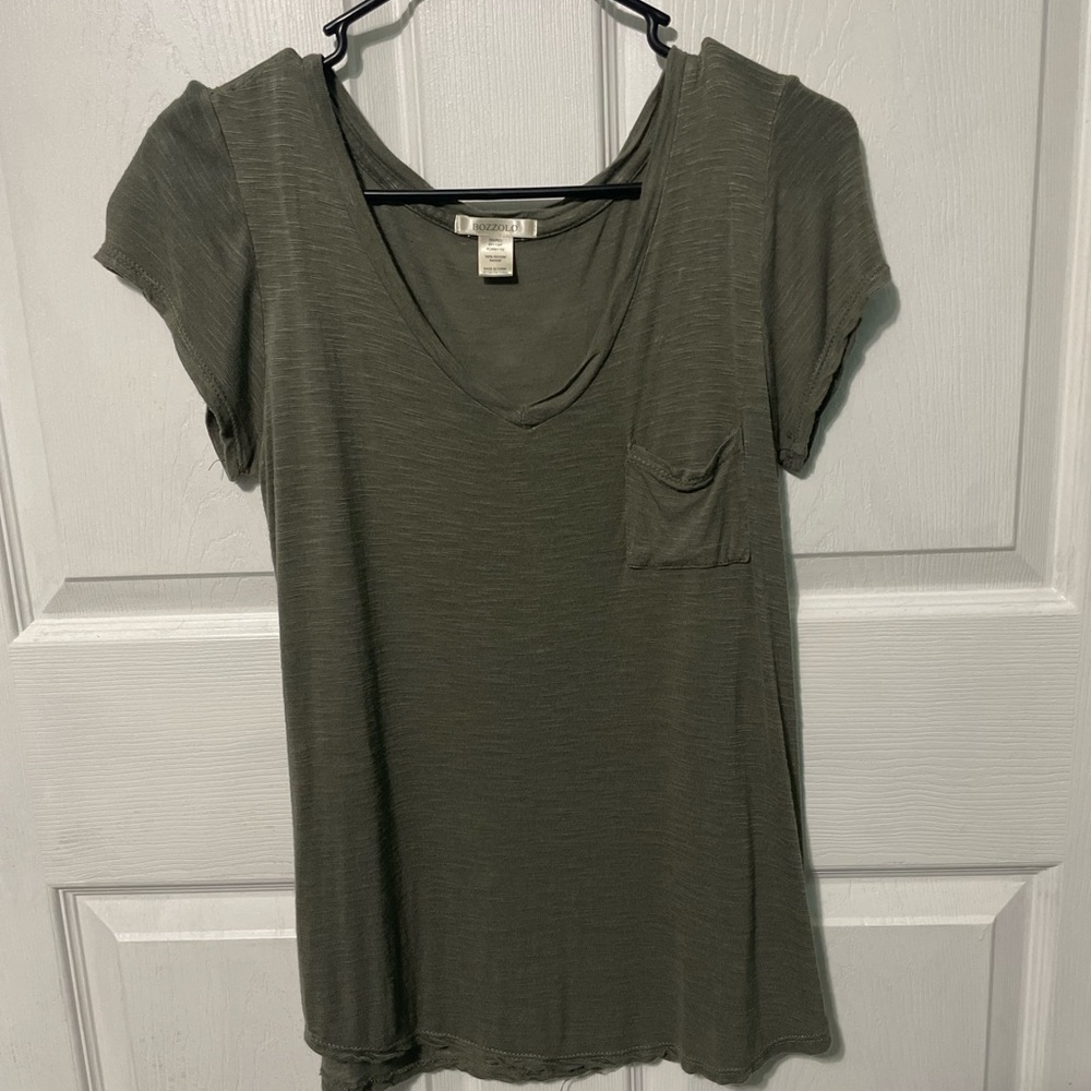 Basic Tee (T-Shirt) Shirt